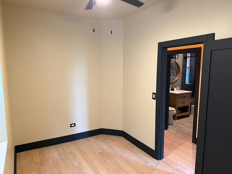 3745 W Shakespeare Ave #2 — Photo 7