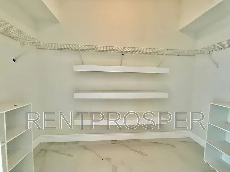 10181 Marsh Pine Cir — Photo 13