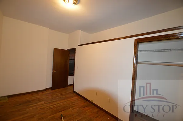 Rented by City Stop Realty | media 52