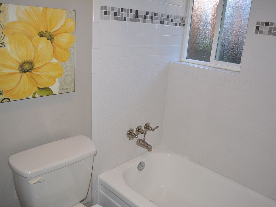 2nd image of 1339 Quari St APT 124