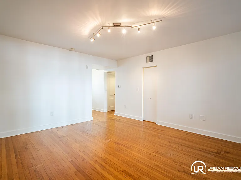 2425 Flamingo Pl #2 — Photo 6