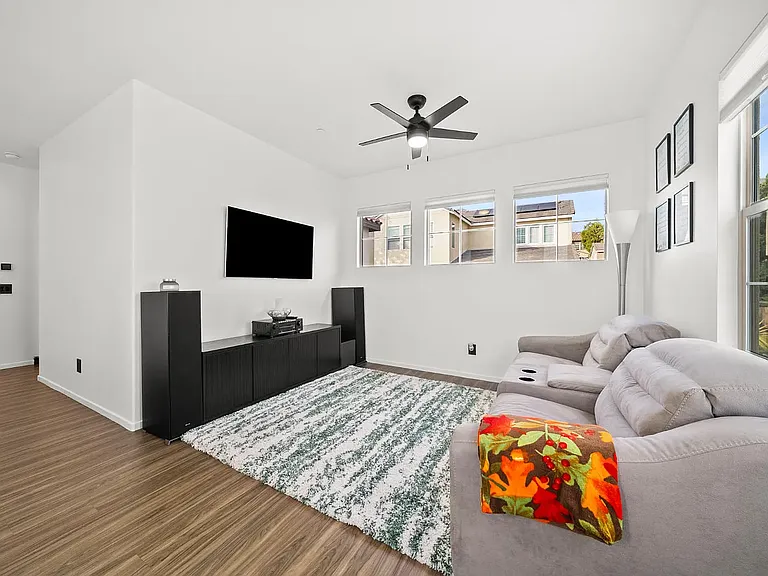 1017 Camino Aldea — Photo 18