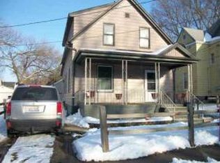 843 44th St, Rock Island, IL 61201