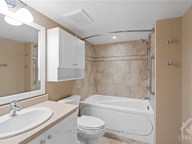 12 Oakwood Ave — Photo 18