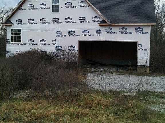 2nd image of 19 Elk Chase Ct