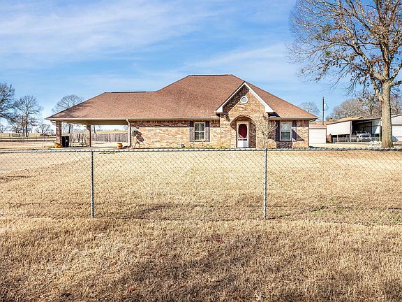 4th image of 1679 County Road 1410