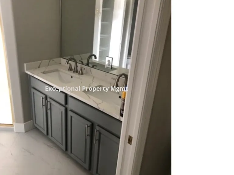 9811 Las Casas Dr — Photo 12