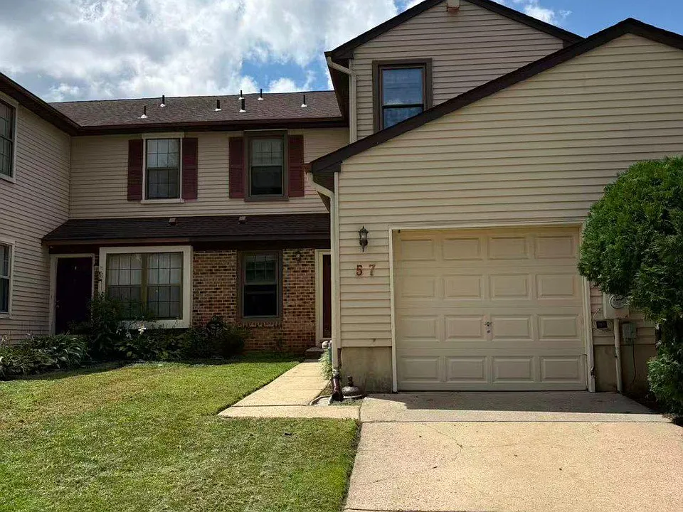 57 E Oleander Dr