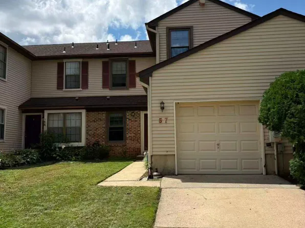 57 E Oleander Dr, Mount Laurel, NJ 08054
