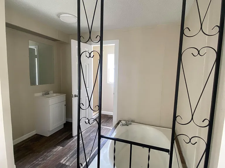 xPalm MHC Homes, LLC — Photo 180