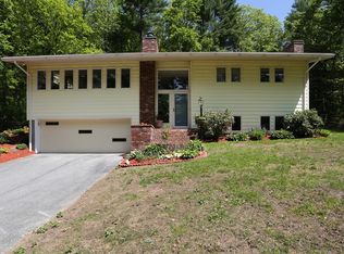 25 Nixon Rd, Framingham, MA 01701