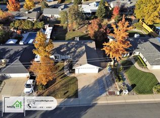 2928 Salmonberry Dr, Redding, CA 96003