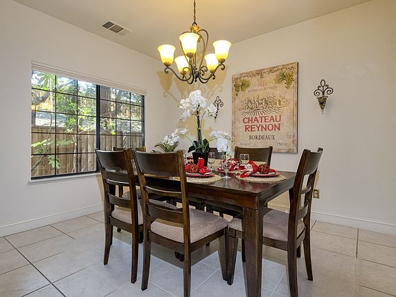 5th image of 40 Monaco Ct