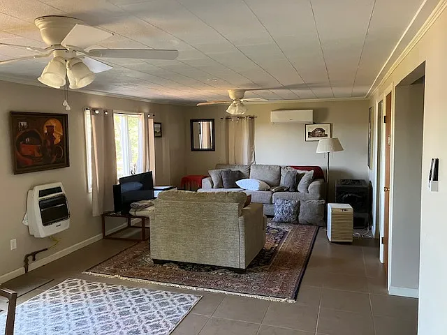 2 bed, 1100 sqft, $1,500 — Photo 3