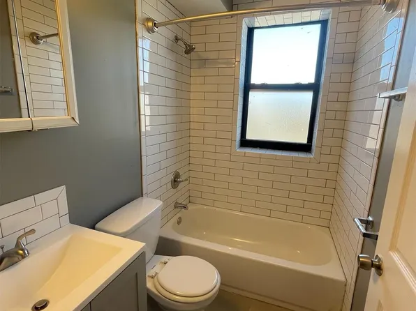 4920 Chippewa St #1E, Saint Louis, MO 63109