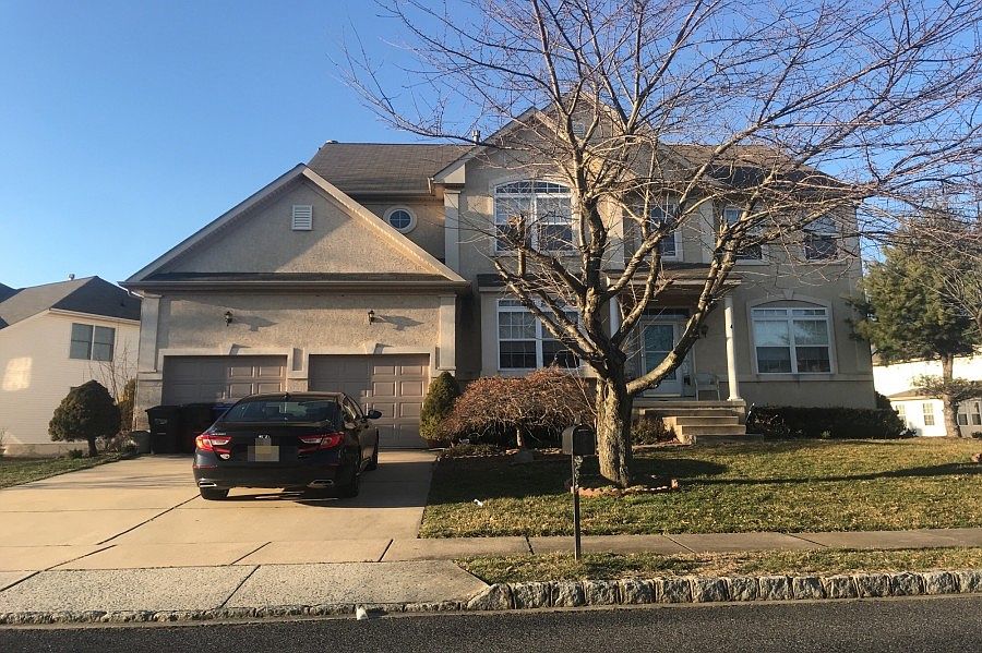 1st image of 4 Burrell Ln