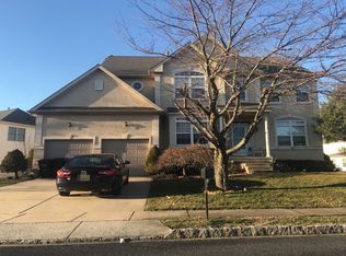 4 Burrell Ln, Cinnaminson, NJ 08077