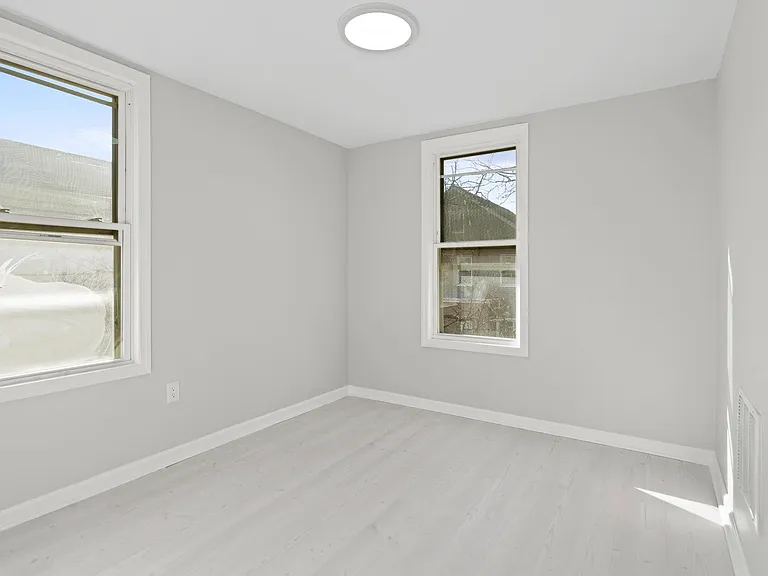 173-175 Lembeck Ave #2 — Photo 6