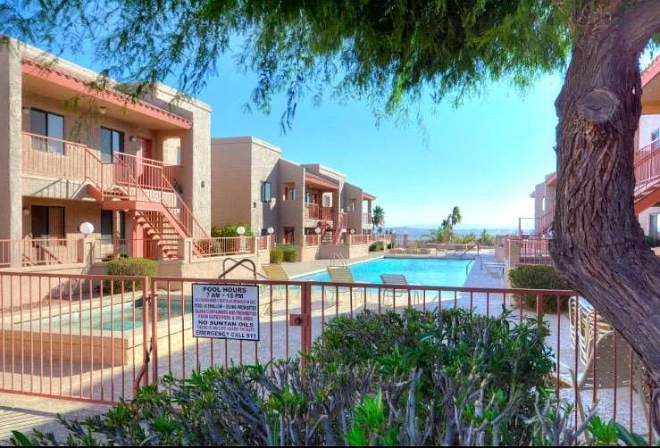 Pool & Spa