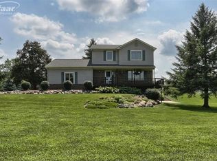 8266 Standing Pines Dr, Holly, MI