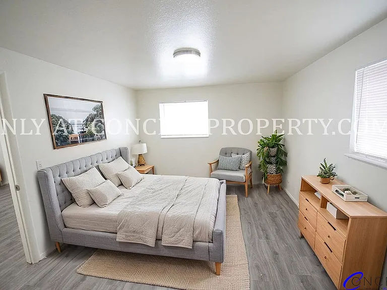 6660 S 1300 W — Photo 76
