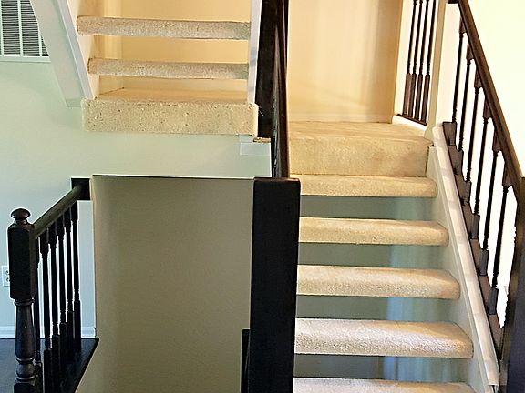 2nd image of 14662 Stone Crossing Ct