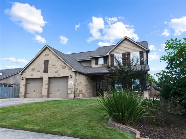 11815 Eagle Ridge Dr, Mont Belvieu, TX 77535