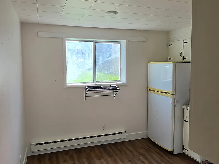 310 Moonlite Dr #8 — Photo 4