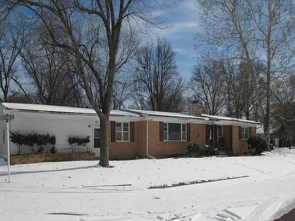 2nd image of 1216 Maple Ln