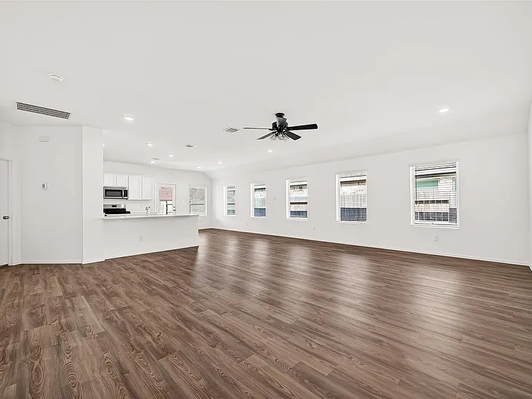 22215 Scarlino Dr — Photo 11