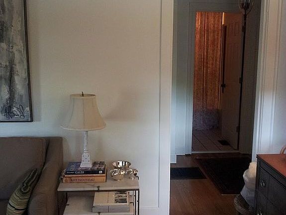 Staged view living room/hall