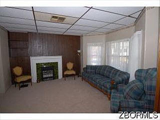 1st image of 632 Locust Ave