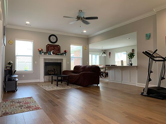 4th image of 3904 SW Mistletoe Ave