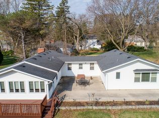 S106W20379 N Shore Dr, Muskego, WI