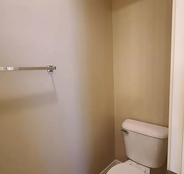 7449 W Mistral Ave — Photo 27