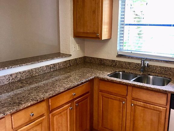 4th image of 936 La Costa Cir Unit 1