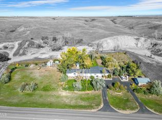 13765 55th St NW, Williston, ND 58801