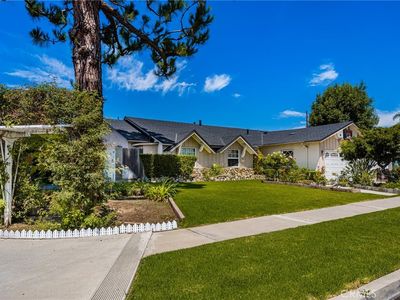 562 S Breezy Way, Orange, CA, 92869