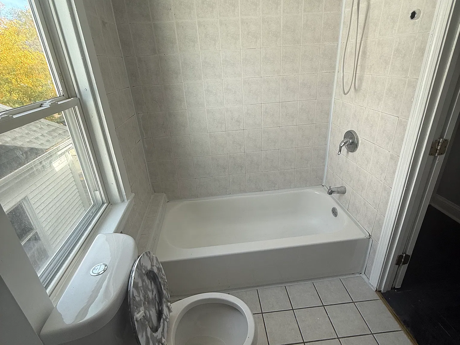 2 bed, $2,000 — Photo 4
