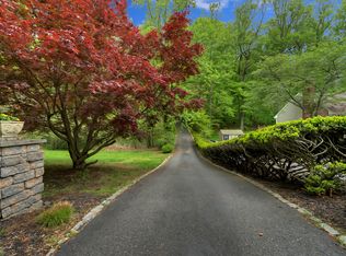 191 Deepdale Dr, Middletown, NJ 07748