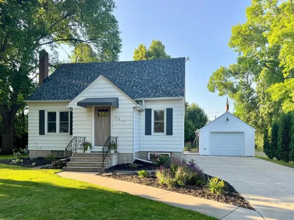 314 Colfax Ave NW, Renville, MN 56284