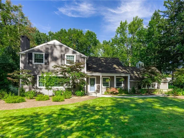 4923 Middledale Rd, Lyndhurst, OH 44124