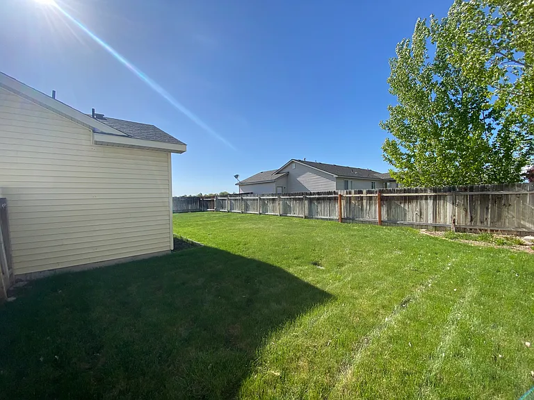 1032 NE Trailridge Ct — Photo 24
