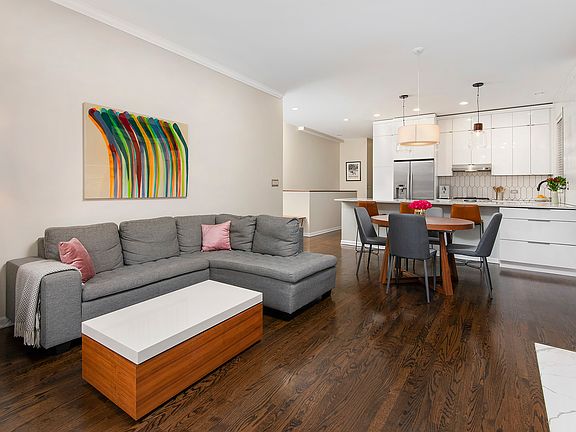 3rd image of 1330 W Belmont Ave #1