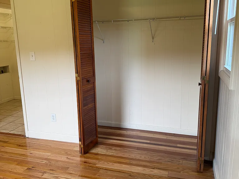 100 Flourville Rd #4 — Photo 12
