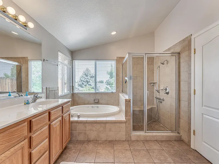 4791 Mesa Meadows Dr — Photo 26