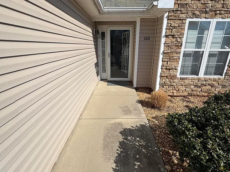 11351 Clubhaven Pl #100 — Photo 3