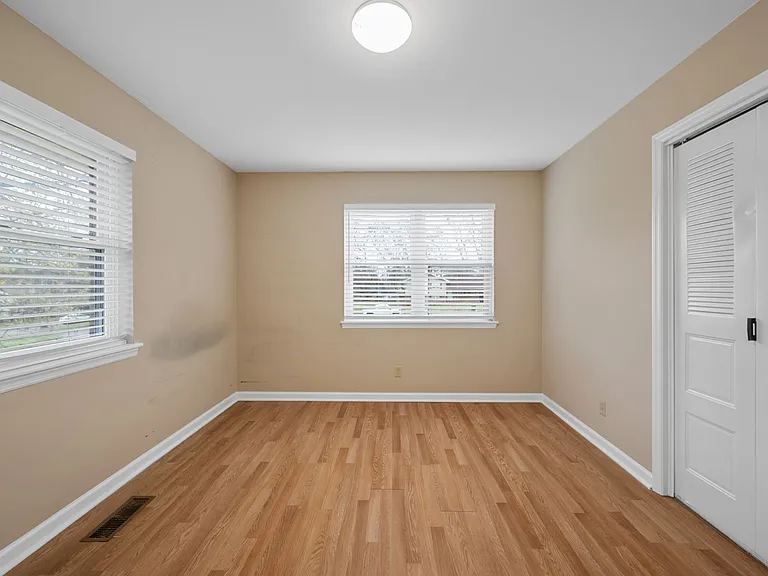 3076 Speicher Cir — Photo 16