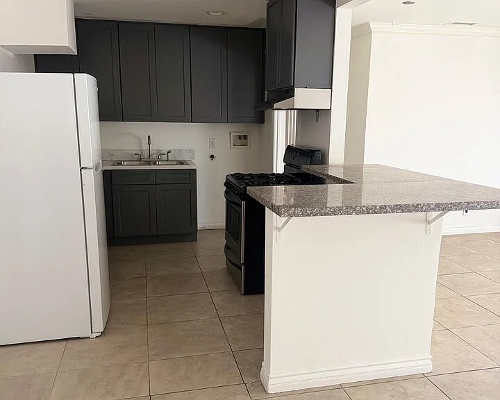 38232 Delacour Dr — Photo 5