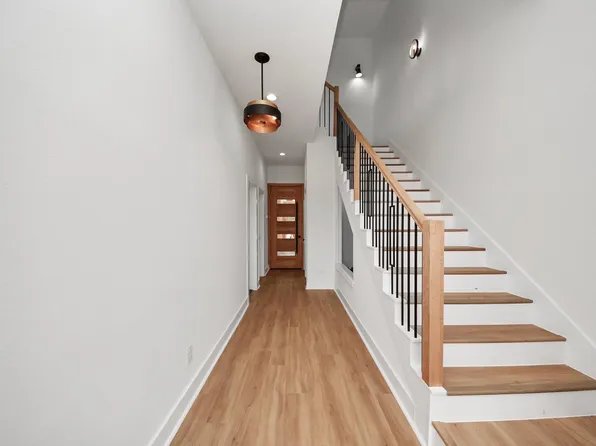 9014 Ferdinand St, Houston, TX 77051